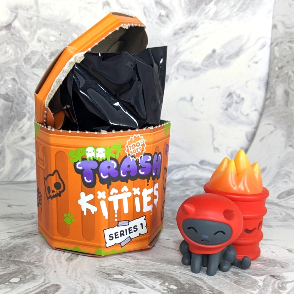 100% Soft Dumpster Fire Trash Kitties Open Blind Box, Devil Kitty, New